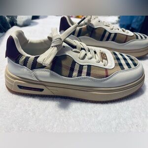 Brand New Women’s Plaid Sneakers By CEMOR STATS  - Size 8.5